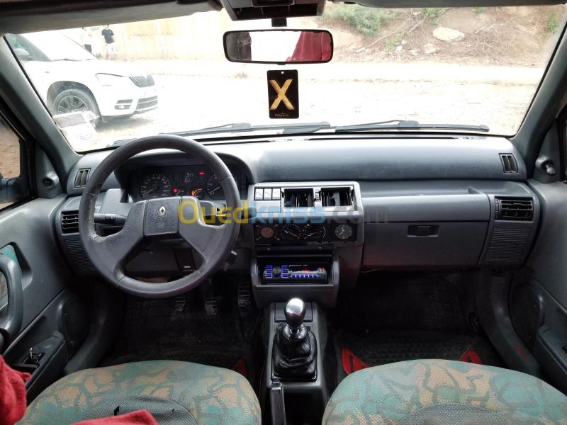 Renault Clio 1 1996 Clio 1 8