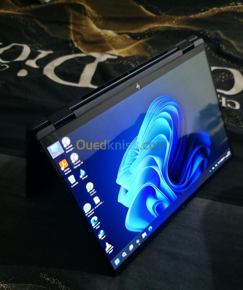 HP OmniBook X Flip 14, Ultra 7 258V, 32 Go, 1 To, 14" 3K OLED tactile 360 2