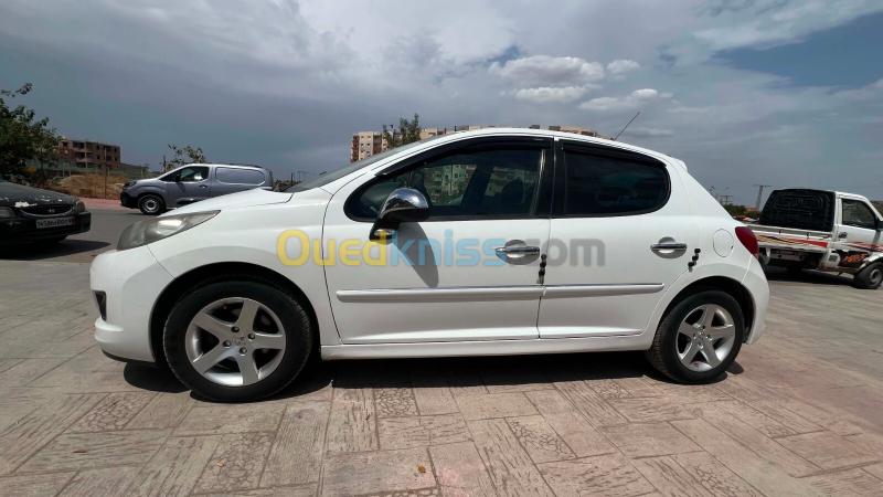 Peugeot 207 2012 207 6