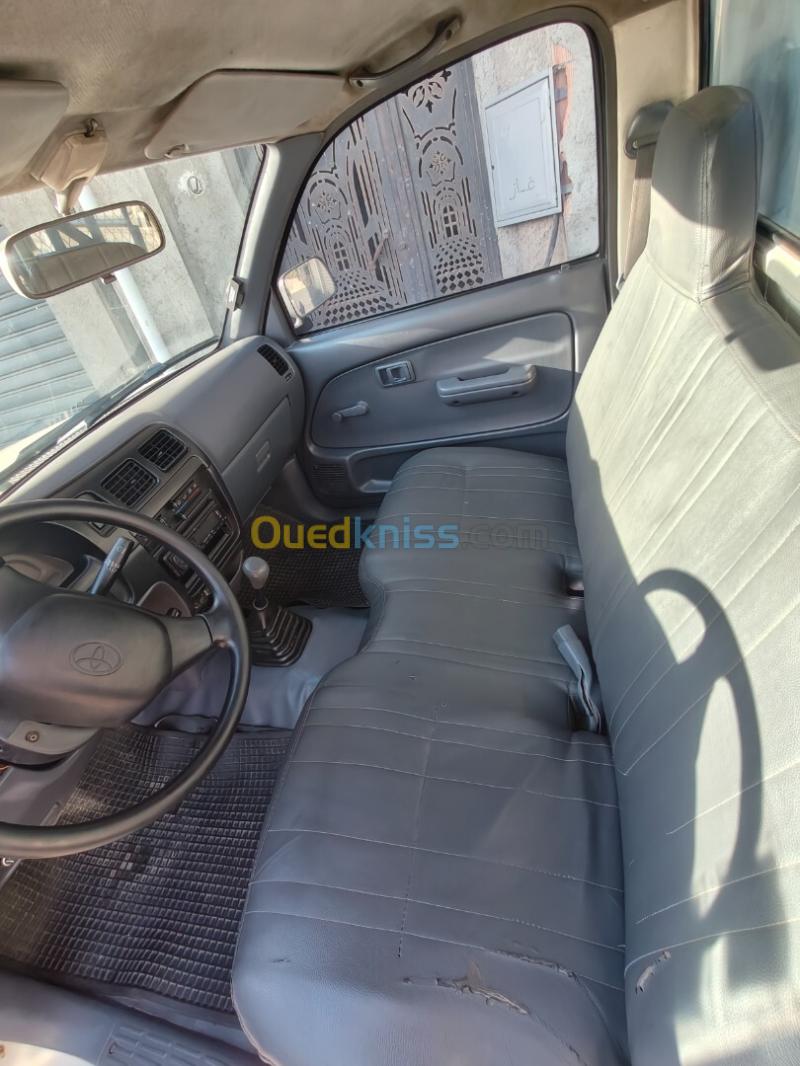 Toyota Hilux 2005 Hilux 9