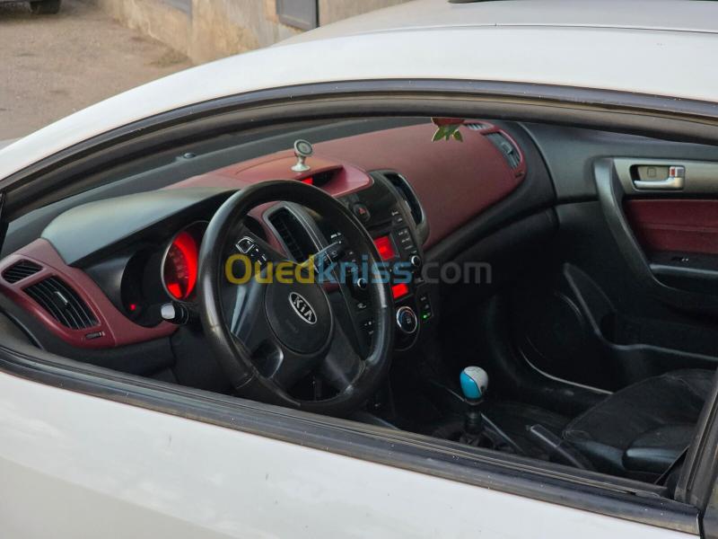 Kia Cerato 2011  6