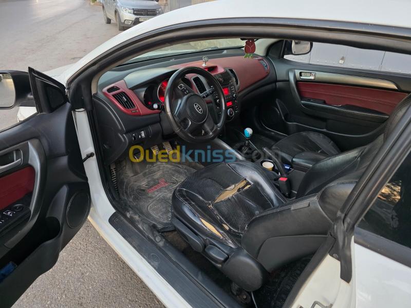 Kia Cerato 2011  10