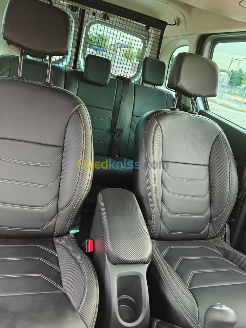 Renault Kangoo 2021 Privilège plus 4