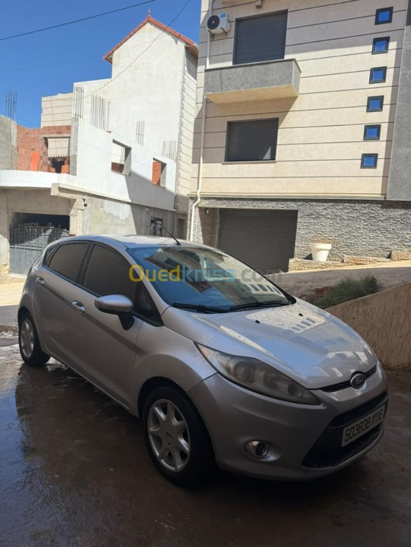 Ford Fiesta 2011 Titanium Sport pack 3