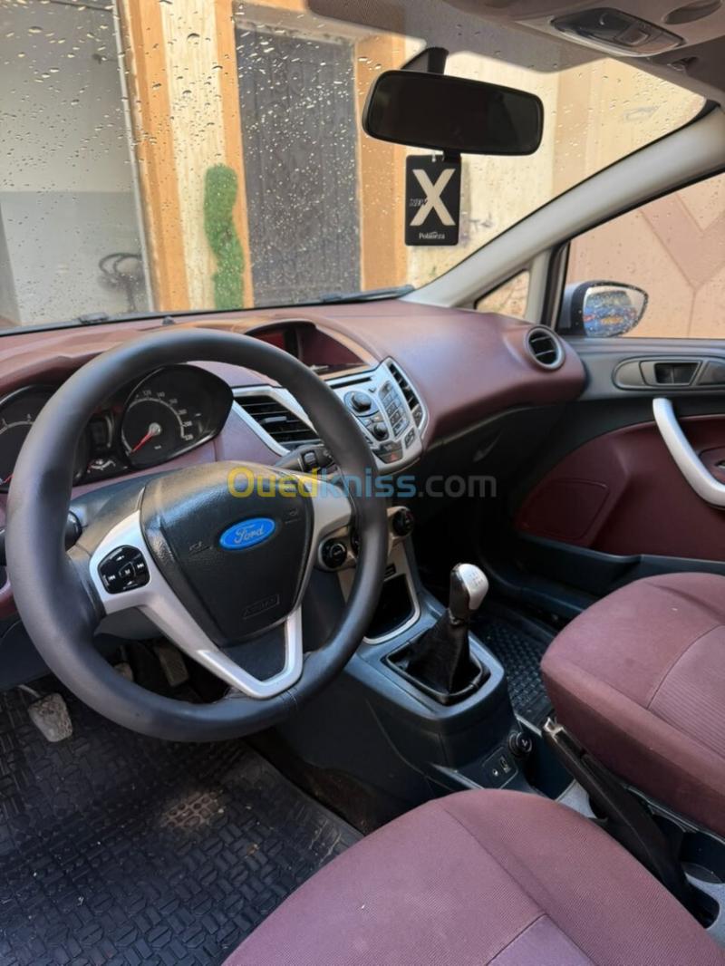 Ford Fiesta 2011 Titanium Sport pack 9