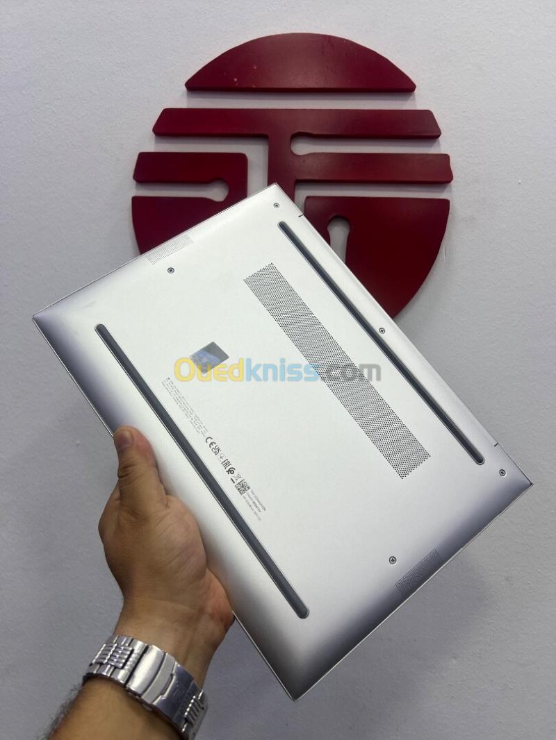HP ELITEBOOK 830 g11 ULTRA 5 135U RAM 16gb nvme 256gb INTEL GRAPHICS 8