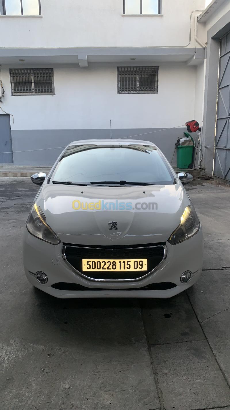 Peugeot 208 2015 Active 3