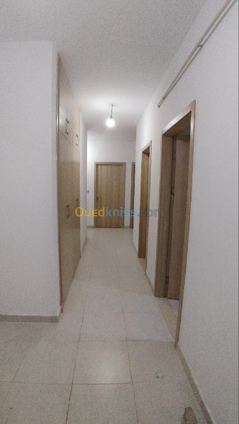 Location Appartement F5 Alger Mahelma 6