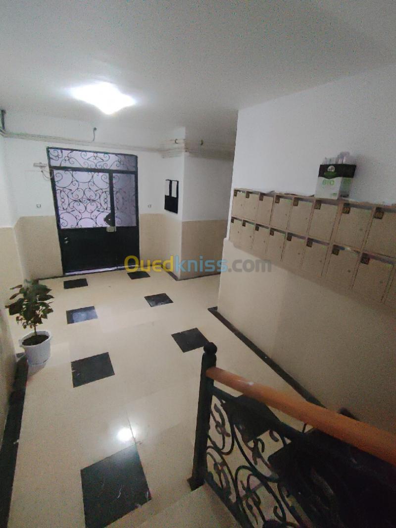 Location Appartement F5 Alger Mahelma 10