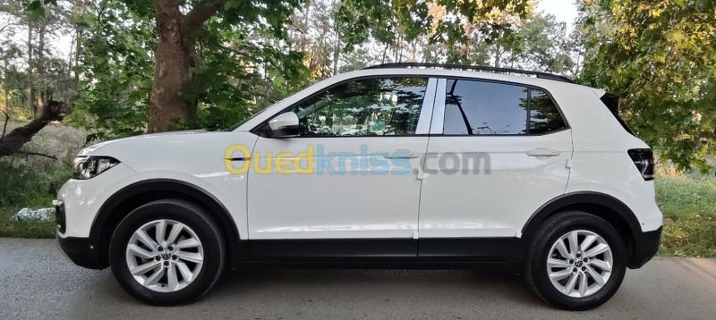 Volkswagen t cross 2021 Live plus 6