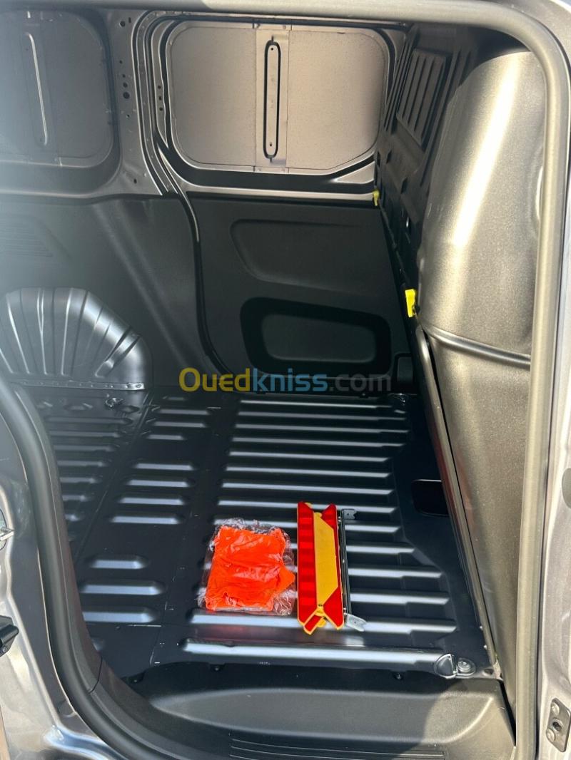 Fiat Doblo 2025  7