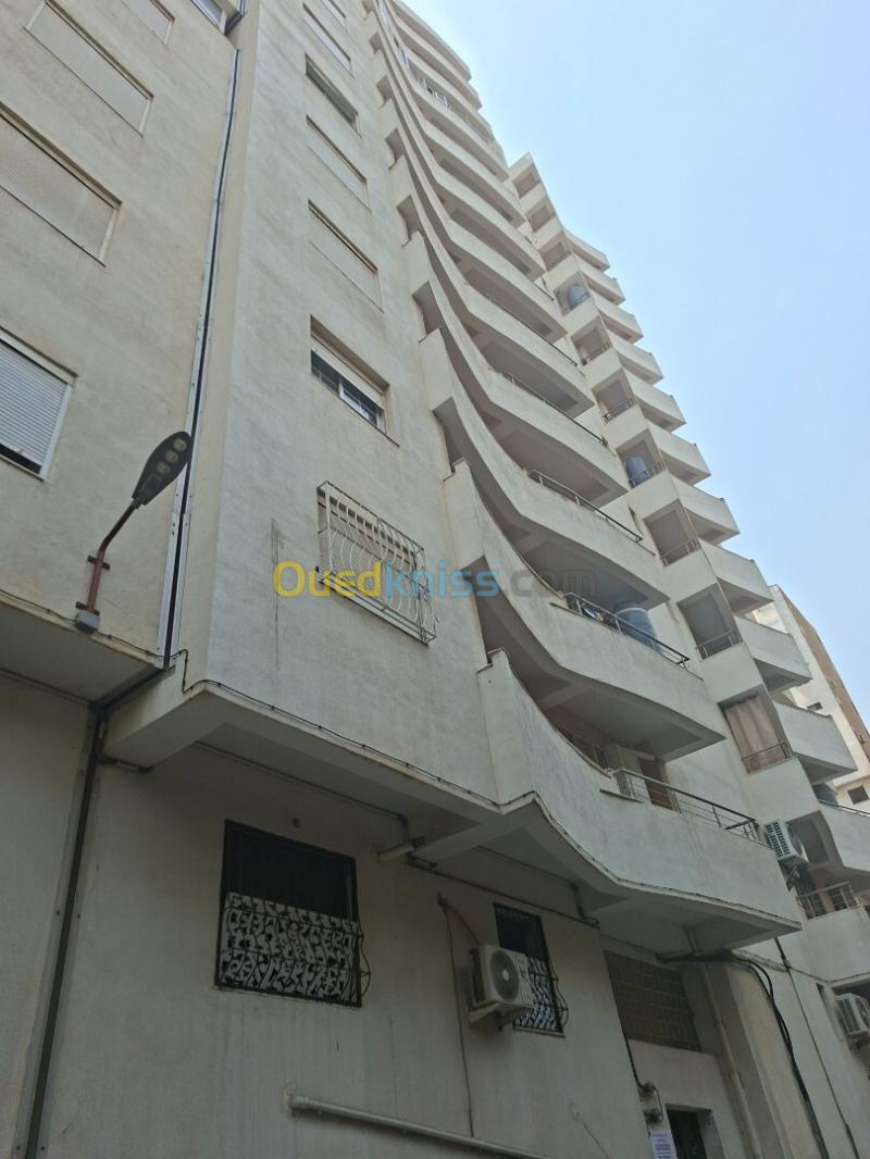 Location Appartement F5 Alger Hydra 9