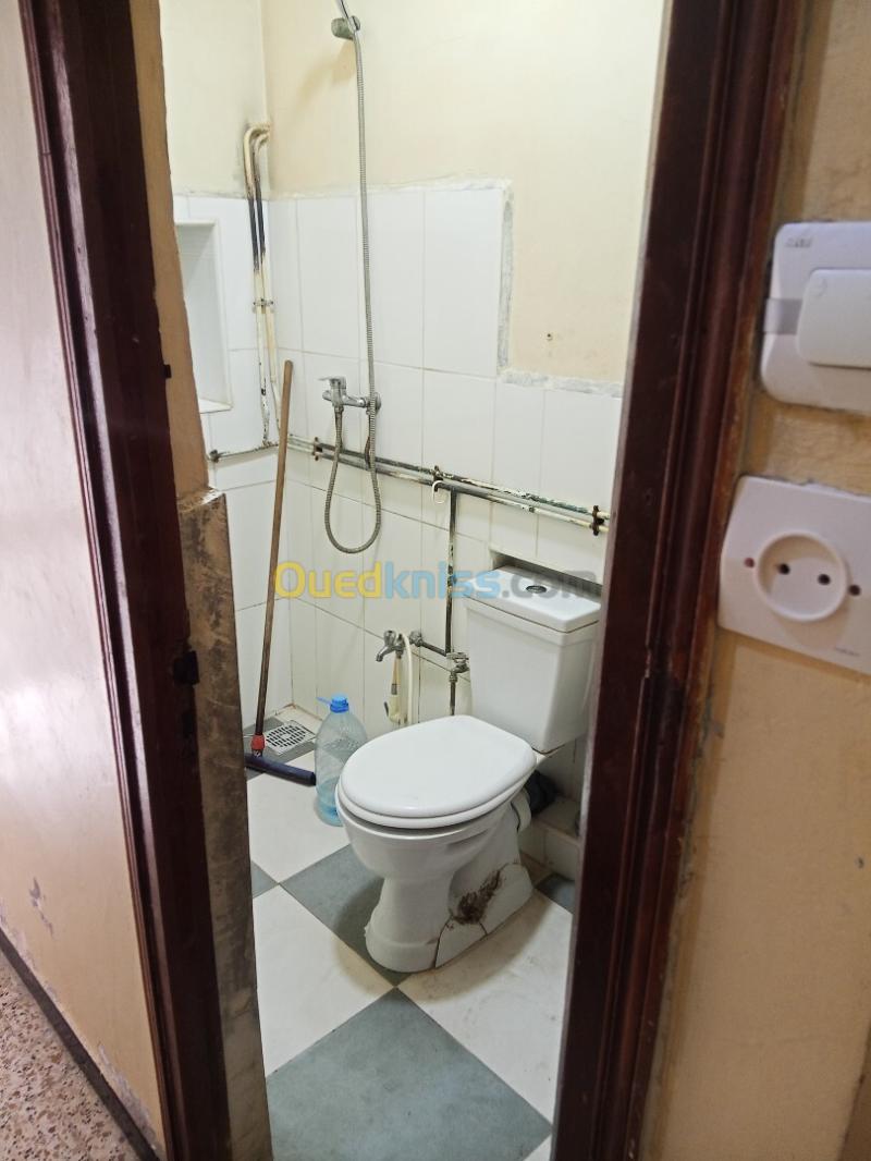 Location Appartement Niveau de villa F2 Alger Bordj el kiffan