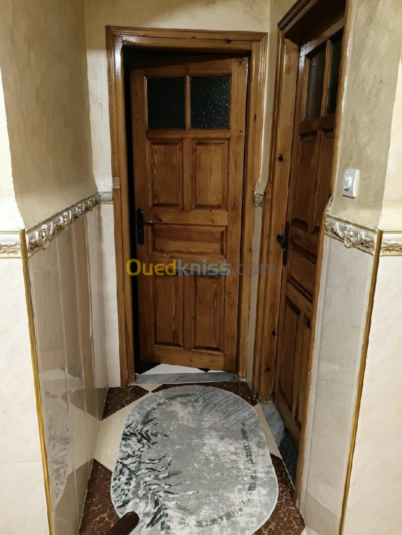 Location Appartement Niveau de villa F4 Alger Dely brahim