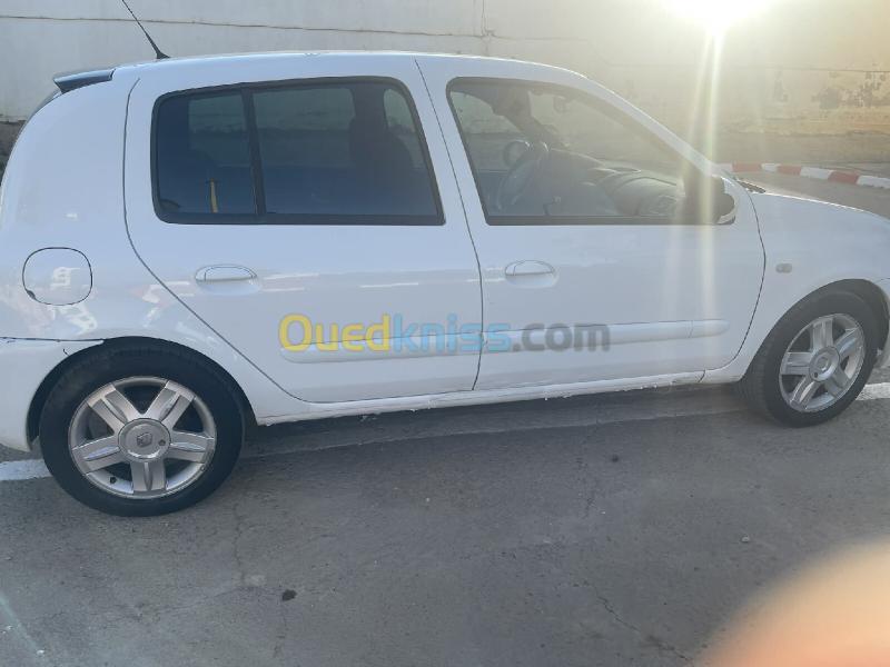 Renault Clio Campus 2012 Clio Campus 5