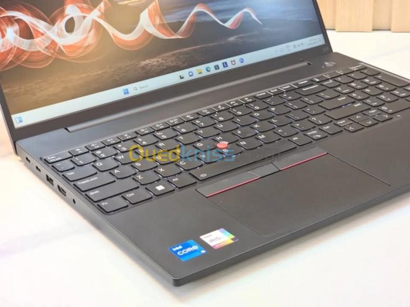 LENOVO THINKPAD E16 GEN 2/I5-1345U 5GHZ/RAM 16GB/256GB SSD/ECRAN 16 POUCE IPS 9