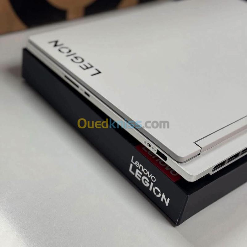 LENOVO LEGION 7 OLED  2026/ULTRA 9-275HX 5.3GHZ/RAM 32GB DDR5/1TB SSD/NVIDIA RTX 5070 8GB/ECRAN 16 OLED 2.5K 240HZ 2