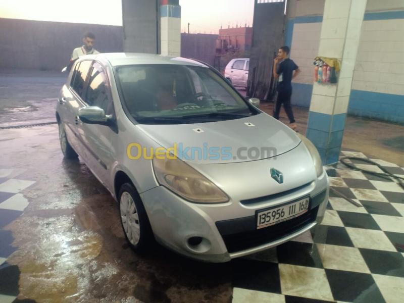 Renault Clio 3 2011  4