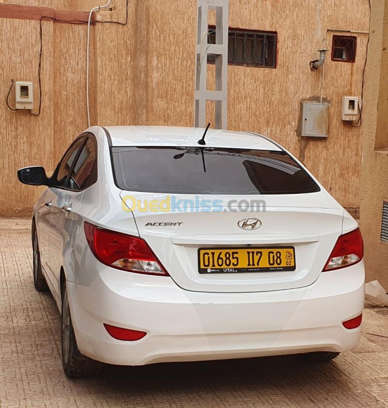 Hyundai Accent RB  5 portes 2017 Préstige 11