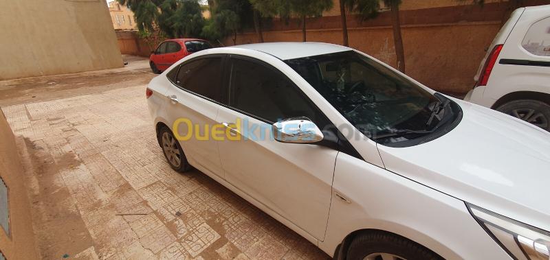 Hyundai Accent RB  5 portes 2017 Préstige