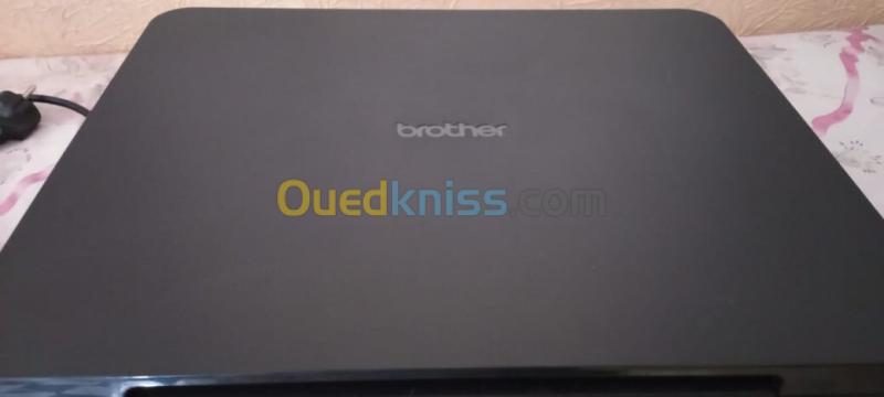 Imprimante Multifonction Brother- ref DCP- J562- DW-  WiFi - Origine Italie - Très Bon État