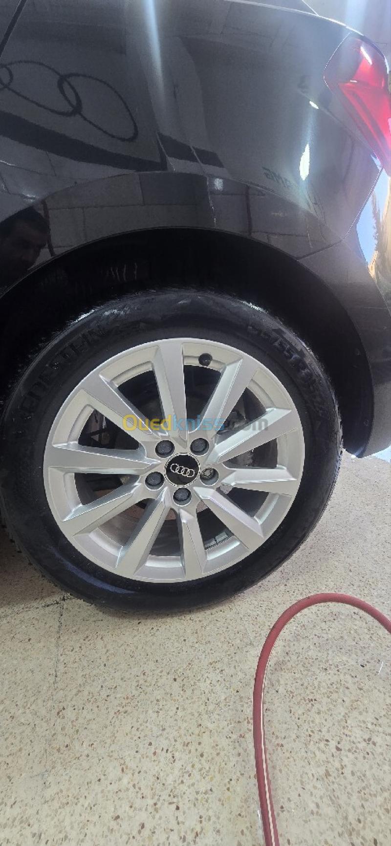 Audi A1 Sportback 2024 Advenced 3