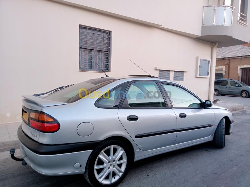 Renault Laguna 1 1995 Laguna 1 3