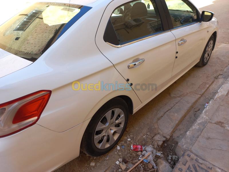 Peugeot 301 2014 Active 11