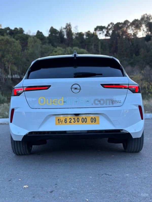  Opel Astra 2023 Élégance