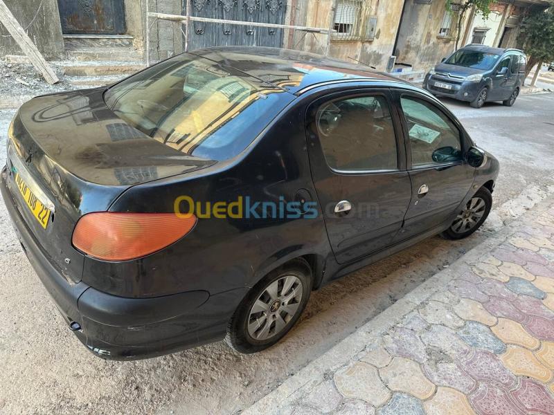 Peugeot 206 Sedan 2008 206 Sedan 5