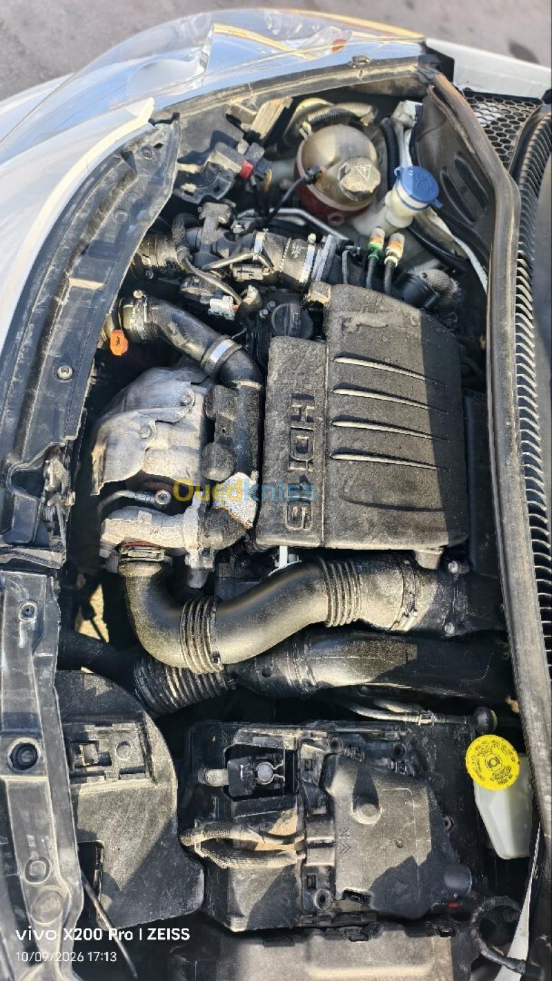 Peugeot 207 2012 Allure 9
