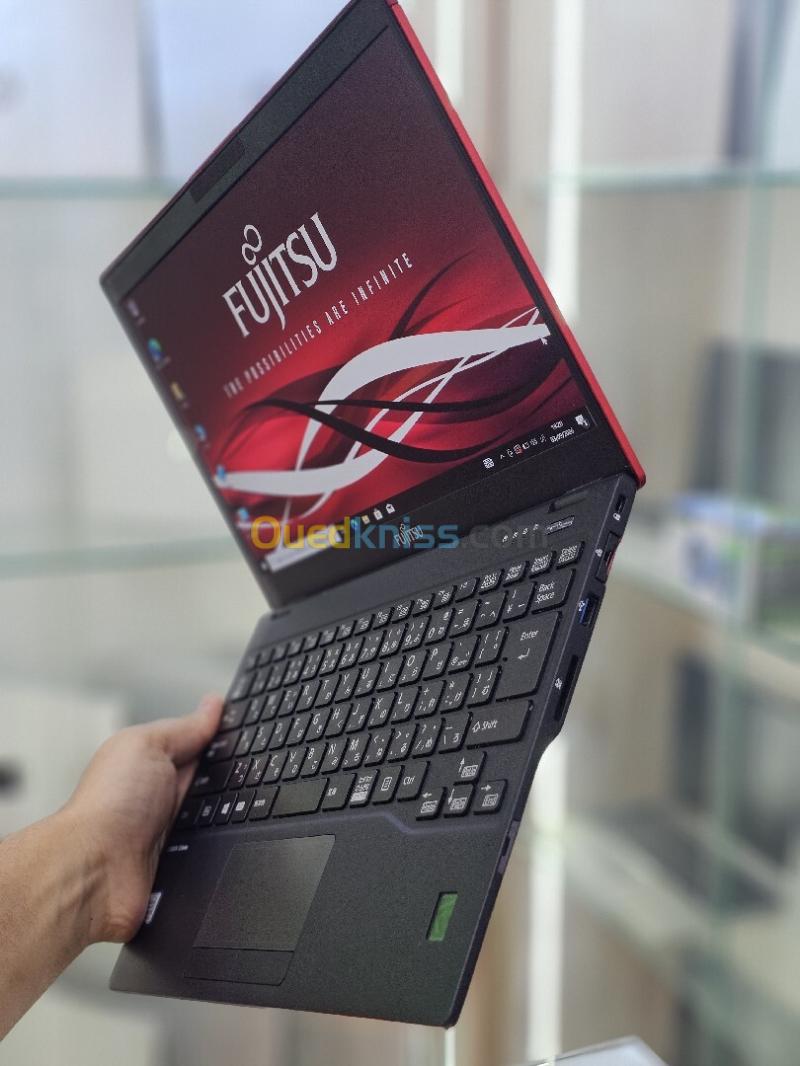 FUJITSU U939 I5-8ÉME 4GB-128SSD ULTRASLIM 2