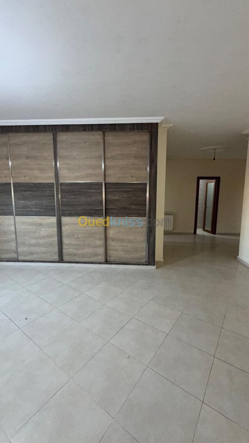 Location Appartement Niveau de villa F4 Alger Douera 3