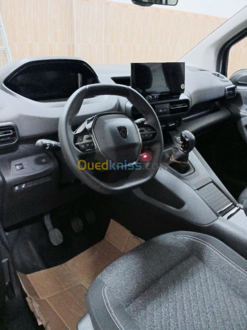 Peugeot Rifter 2026 Allure 11