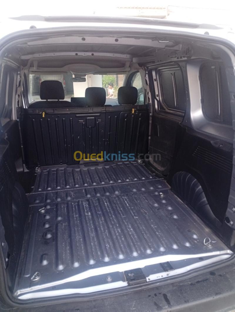 Fiat Doblo 2023 1.6 6