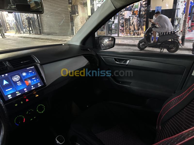 Skoda Fabia 2015  9