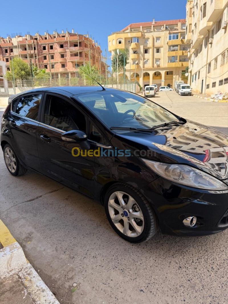 Ford Fiesta 2013 Titanium Sport pack 4