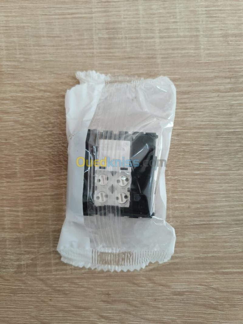PRISE TELEPHONIQUE RJ11 4 contacts Mosaic 2 modules LEGRAND 3