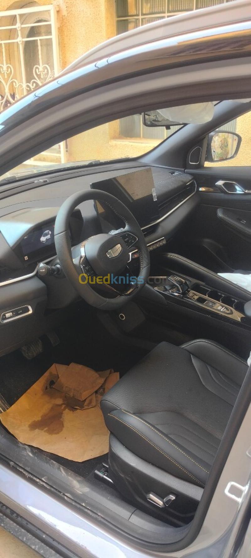 Geely Coolray 2026 coolray full option 2026 silver 4