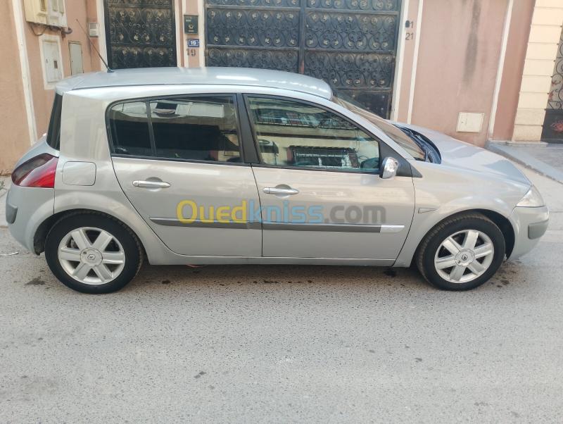 Renault Megane 2 2004 Megane 2 10