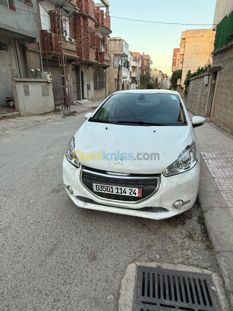 Peugeot 208 2014 eHDI 6