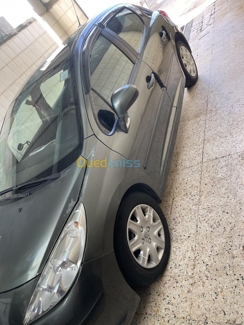 Peugeot 207 2008 207 5
