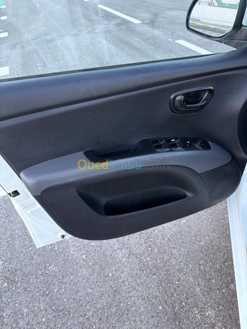 Hyundai i10 2014 GLS 13