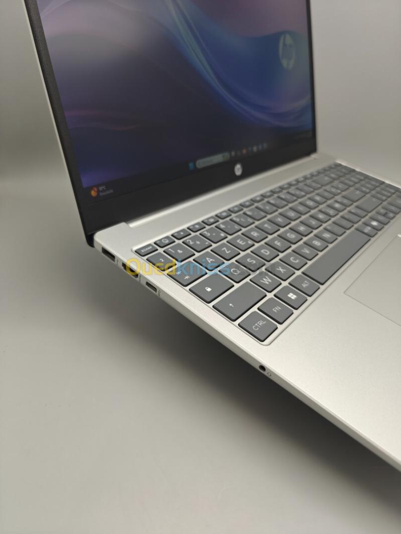 Hp Laptop 15 NEUF intel Core 5 120U 16GB 512GB SSD NVMe 15.6" FULL HD 4