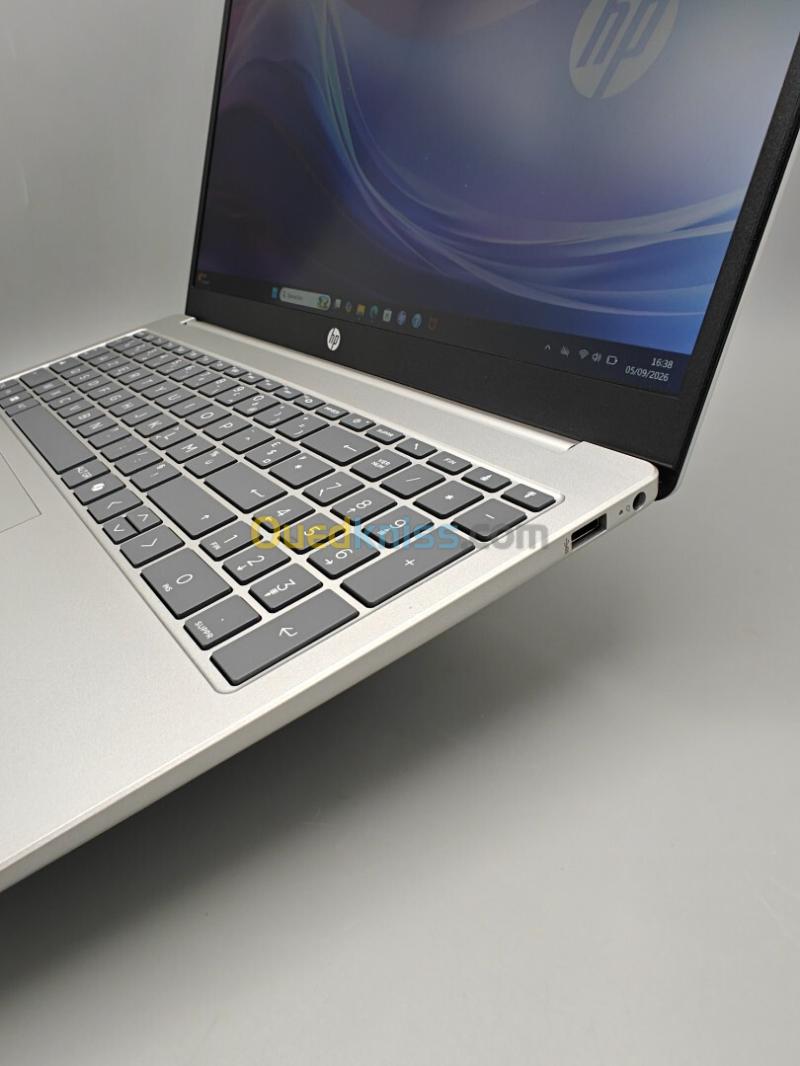 Hp Laptop 15 NEUF intel Core 5 120U 16GB 512GB SSD NVMe 15.6" FULL HD 10
