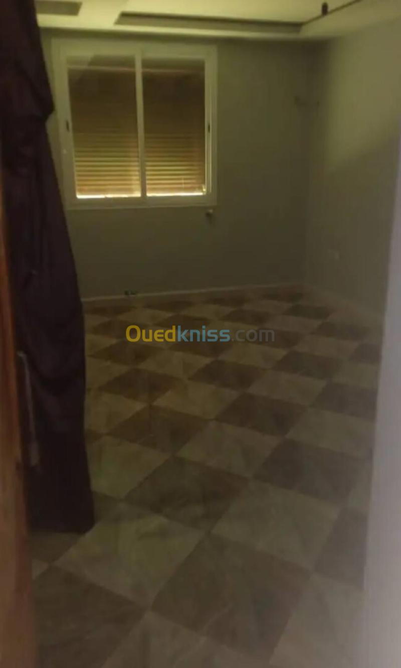 Location Appartement Niveau de villa F3 Alger Ouled chebel 5