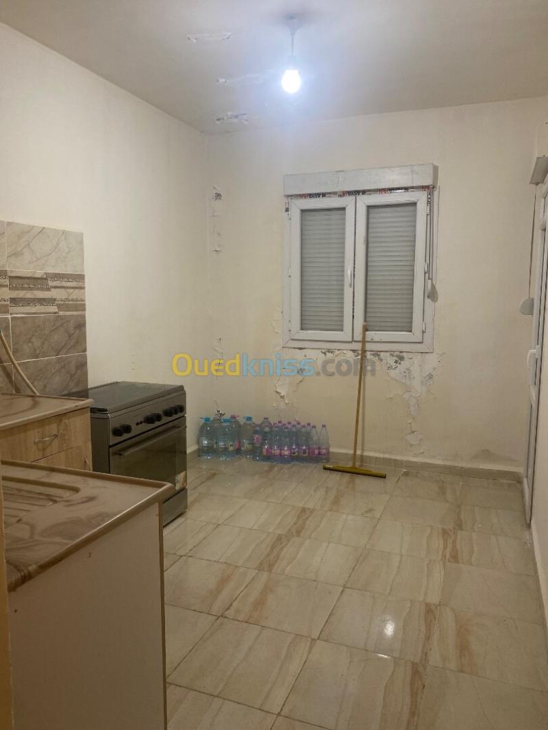 Location Appartement F4 Alger Zeralda 5