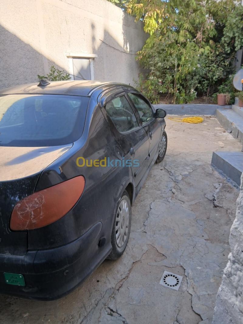 Peugeot 206 Sedan 2008 206 Sedan 3