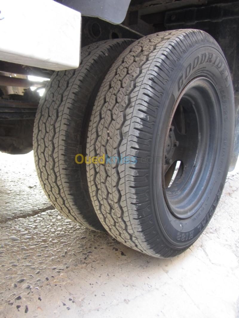 Kia K2700 Frigo 2006 7