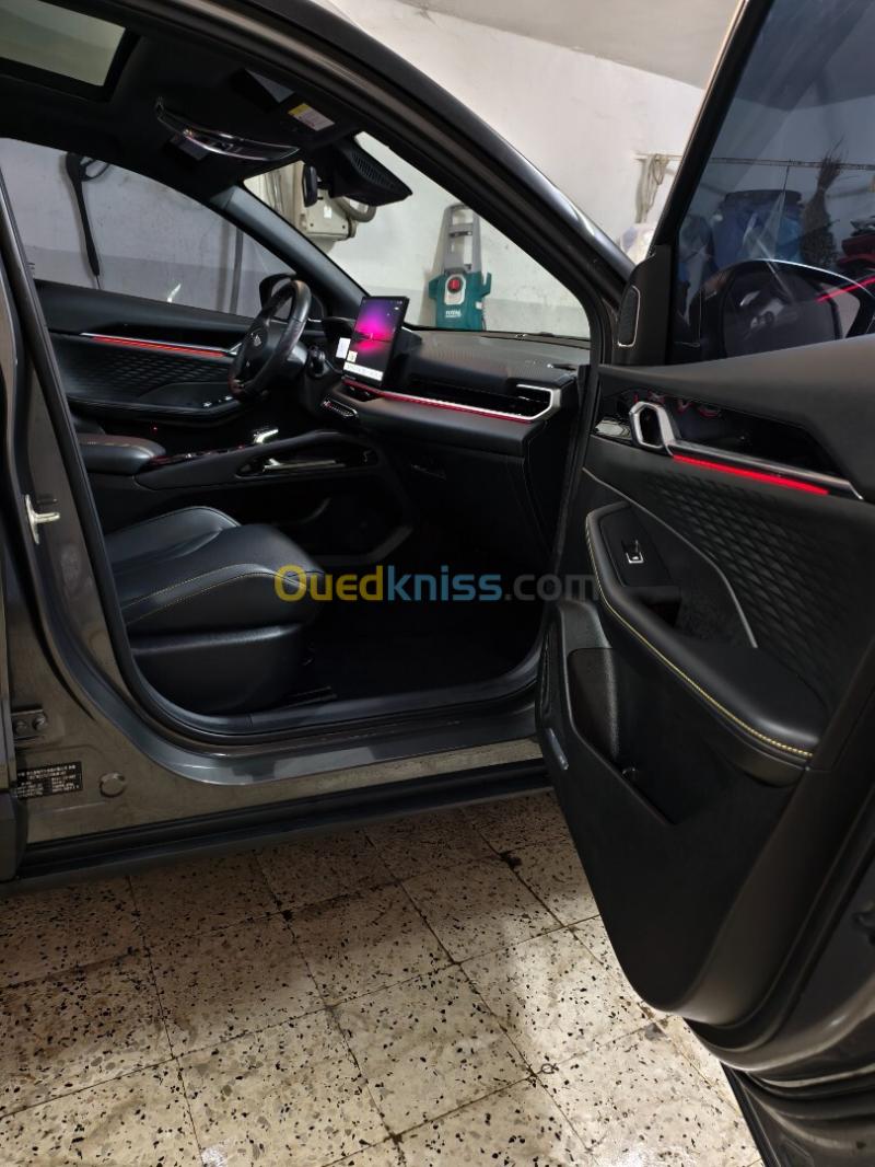 Geely Coolray 2026 Flag ship  5